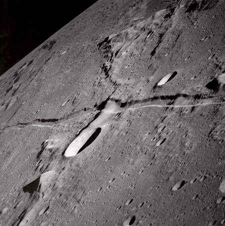 moon rilles 03 1667b8cbcce11f62